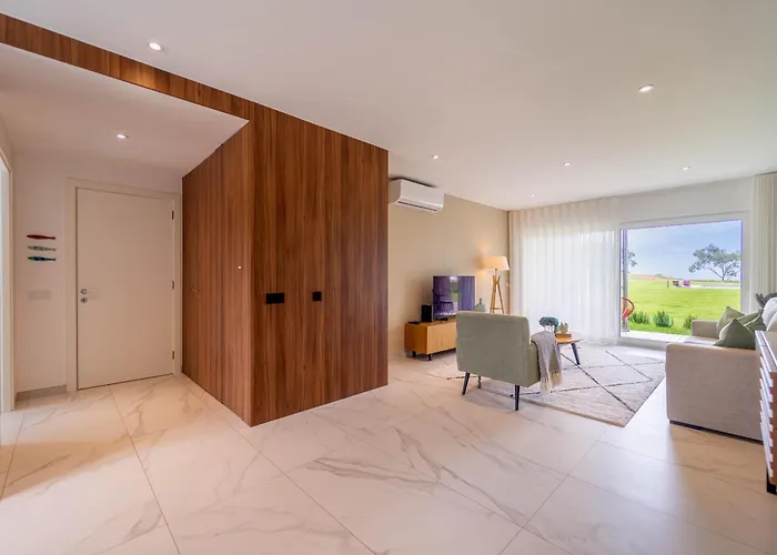 アパート New Luxury Apartment, Sea View With Pool & Gym *