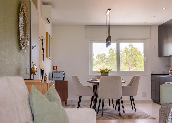 アパート New Luxury Apartment, Sea View With Pool & Gym ナザレ