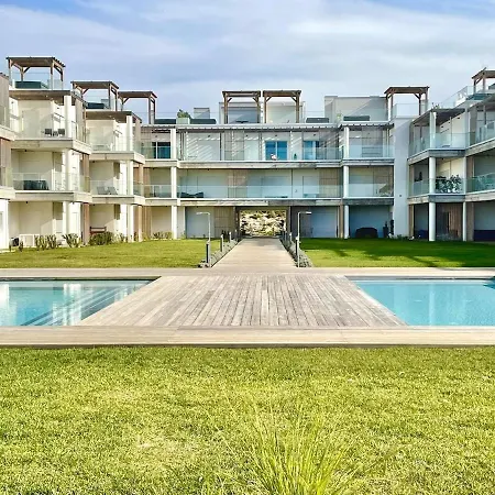 Apartmán New Luxury Apartment, Sea View With Pool & Gym Nazaré