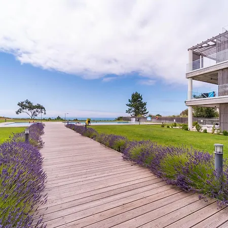 Apartmán New Luxury Apartment, Sea View With Pool & Gym Nazaré