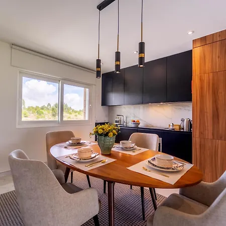 New Luxury Apartment, Sea View With Pool & Gym Apartmán Nazaré