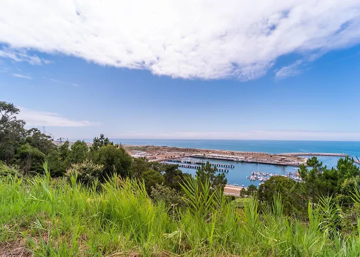 Lejlighed New Luxury Apartment, Sea View With Pool & Gym *