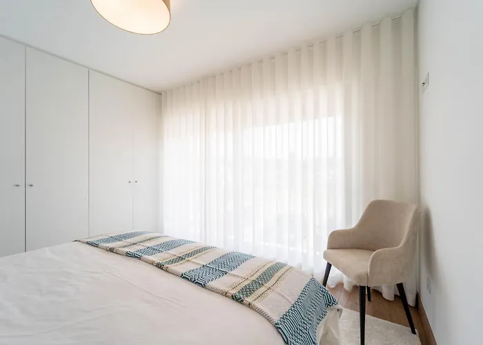 New Luxury Apartment, Sea View With Pool & Gym * Nazaré